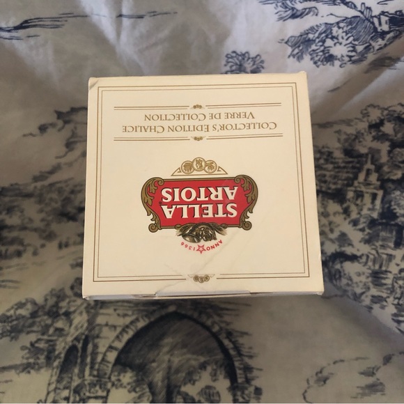 Stella Artois Collectors Edition Chalice Glass 650th Anniversary. - Picture 4 of 7